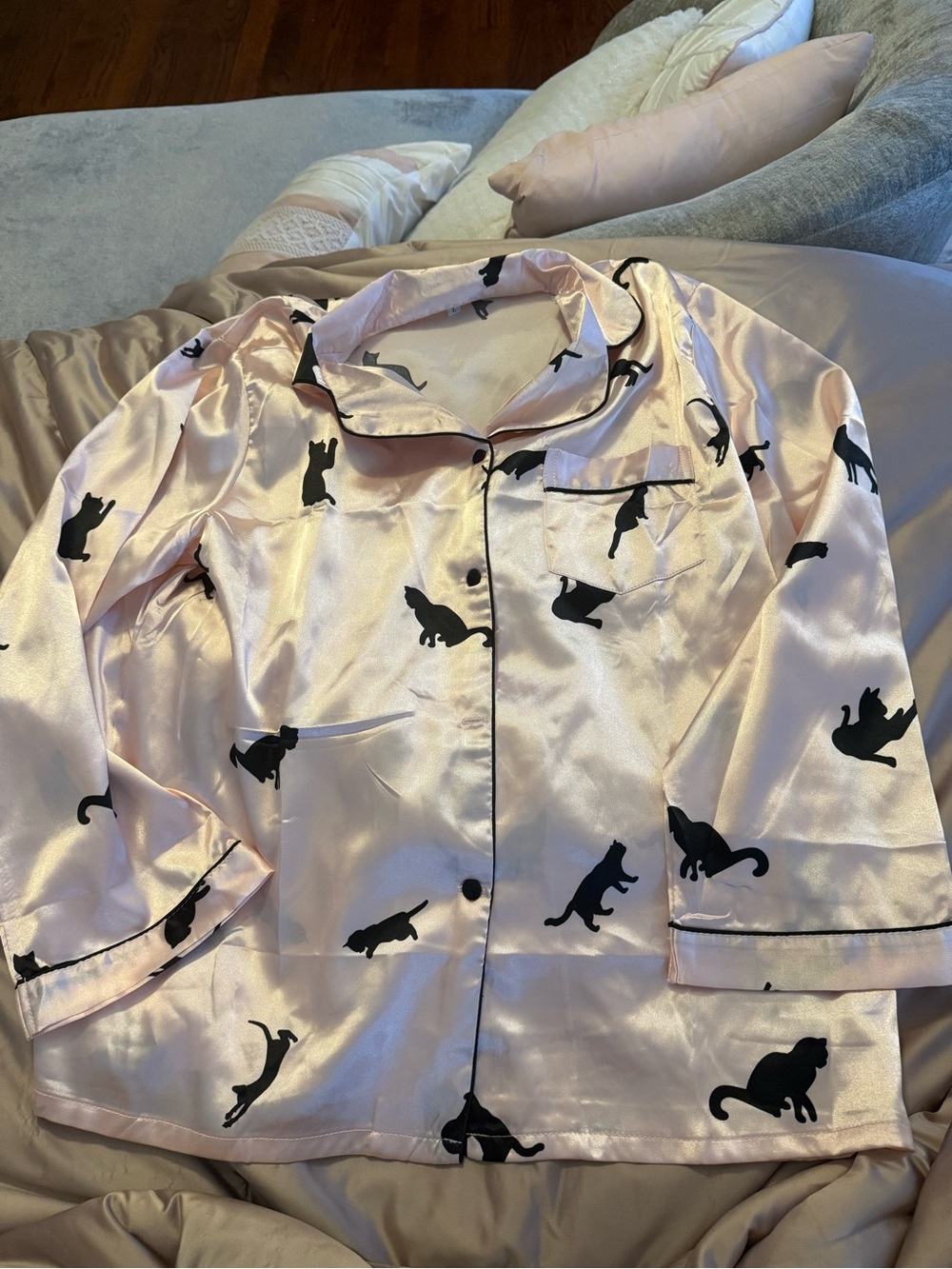 Pink Satin Cat Print Pajama Set Women's Large NWOT Ruffle Pants